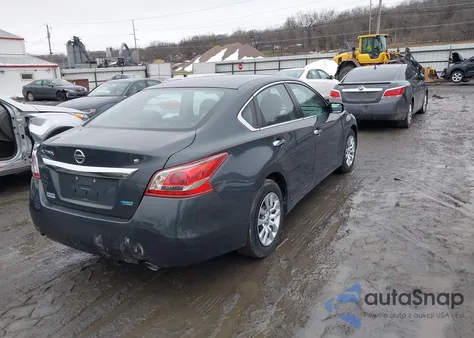 2013 Nissan Altima 2.5 S z USA, uszkodzony, nr VIN 1N4AL3AP3DN587155